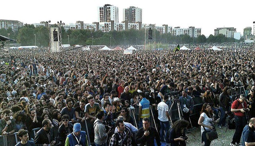 “Su strade provinciali si gioca la realtà”: a Taranto la riconversione artistica scrive il futuro, a partire dalla musica