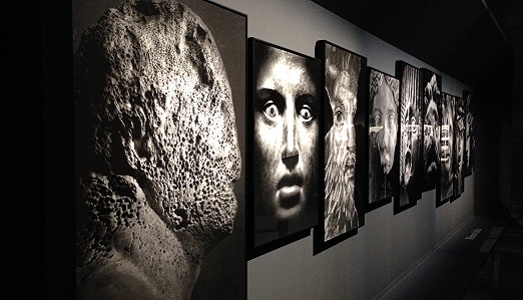 Italia, guardati. A Milano,  a Palazzo della Ragione Fotografia, una grande mostra ripercorre il nostro territorio tra ieri e oggi