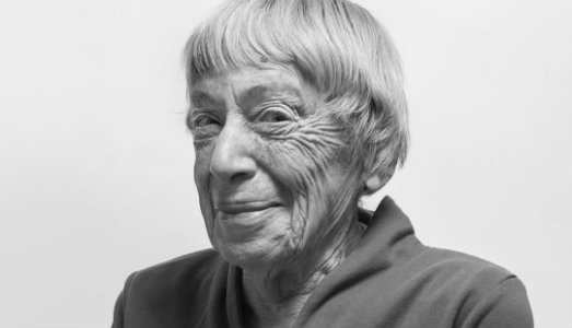 Addio a Ursula Le Guin. Narratrice di universi fantastici, vinse i premi Hugo e Nebula Addio a Ursula Le Guin. Narratrice di universi fantastici, vinse i premi Hugo e Nebula