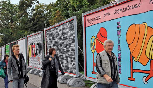 La rivincita dei cartelloni pubblicitari. Alessandro Di Sessa vince l’Art Moves Festival