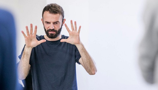 Alessandro Sciarroni si aggiudica il Leone d’Oro alla Carriera della Biennale di Danza