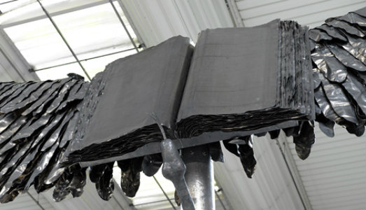 Anselm Kiefer firma una grande scultura al Rockefeller Center Anselm Kiefer firma una grande scultura al Rockefeller Center