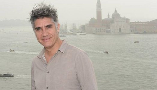 Alejandro Aravena prende tutto: il direttore della Biennale Architettura vince il Pritzker Prize 2016 Alejandro Aravena prende tutto: il direttore della Biennale Architettura vince il Pritzker Prize 2016