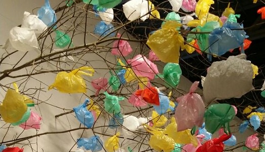 ArtBasel. Unlimited inaugura alla grande, ma pescando un po’ parecchio indietro. I lavori migliori? I video. E poi Pierre Huyghe e Kader Attia