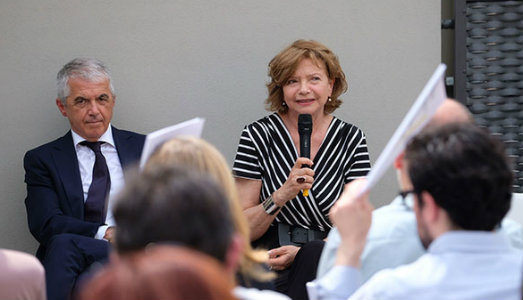 Largo ai giovani e alle utopie. Con un omaggio a un maestro. La nuova edizione di ArtVerona