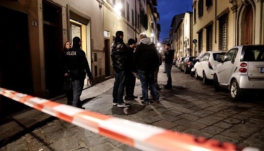 Una misteriosa storia nera da Firenze dove l’arte è in sottofondo, e che ricorda quasi il delitto Alinovi. Chi ha ucciso Ashley Olsen?