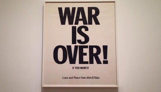 New York/musei. La leonessa Yoko Ono torna al MoMA, guardando alle proprie origini, e portandovi dritti al cielo