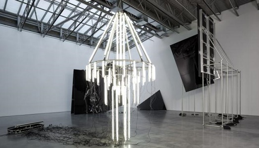 Tutti a Vittorio Veneto, per un “Codalunga” party. Nico Vascellari riapre il suo spazio con il primo evento della stagione