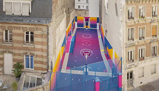 Una macchia di colori per la periferia parigina