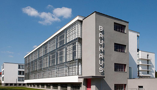 “Bauhaus 100”. Buon compleanno modernità “Bauhaus 100”. Buon compleanno modernità