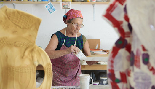 Betty Woodman ci ha lasciato. L’artista che dava vita alla ceramica scompare a 87 anni Betty Woodman ci ha lasciato. L’artista che dava vita alla ceramica scompare a 87 anni