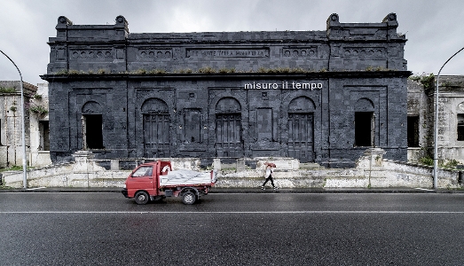 Misurando il tempo che scorre. L’intervento di Bianco-Valente al Pio Monte di Ischia