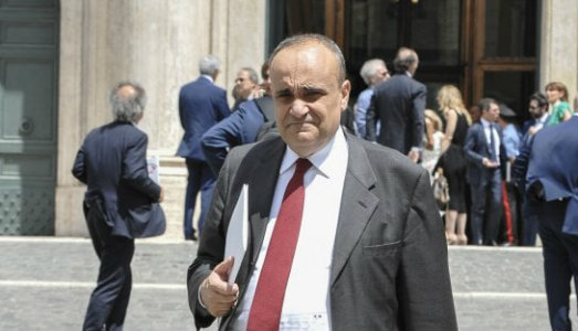 Bonus cultura esteso ai diciannovenni ma per Alberto Bonisoli una rimodulazione è necessaria