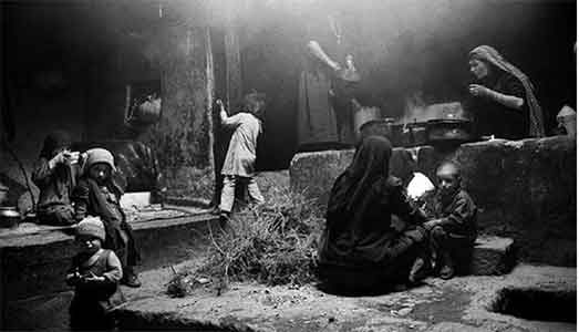 Fino al 22.IV.2017 | Monika Bulaj, Nur. Appunti afghani | La Stanza delle Biciclette, Palazzo Cottinelli, Brescia