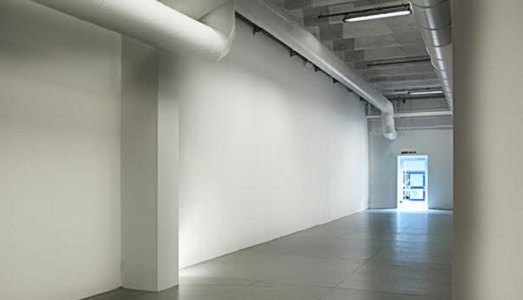 Benvenuti nella nuova casa di Laura Bulian. La gallerista milanese raddoppia, con uno spazio nell’area dei Frigoriferi