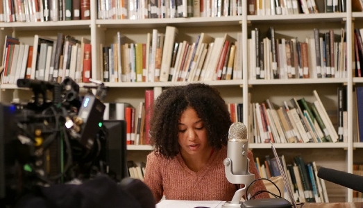 I capolavori degli Uffizi, raccontati dalle voci degli attori I capolavori degli Uffizi, raccontati dalle voci degli attori