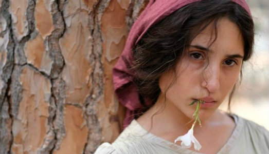 La Capri rivoluzionaria di Mario Martone arriva al cinema, tra proto-hippie e utopie