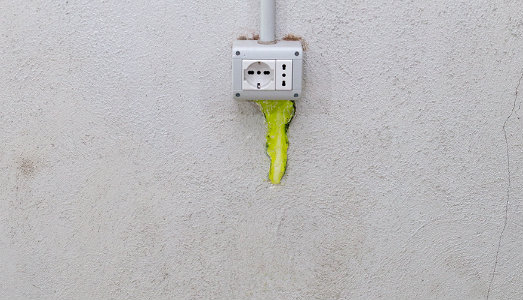 Di streghe e spiritelli. Sinistri tintinnii alla Casaforte di Napoli, con Giuliana Rosso