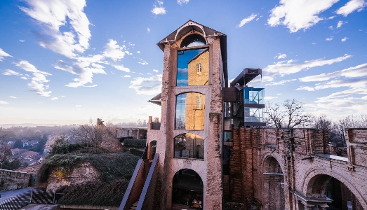 Agitazione al Castello di Rivoli per la questione stipendi. Ma il Museo rettifica