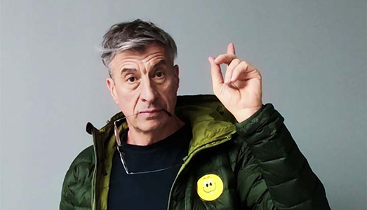Doc on the beach/1. The Artist is present: la collaborazione tra Maurizio Cattelan e Gucci