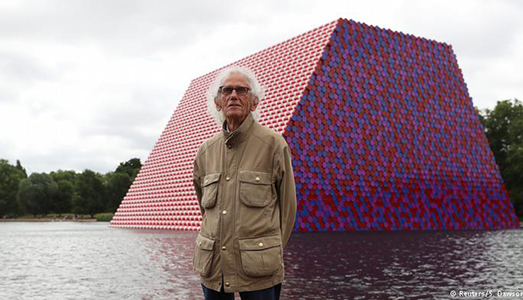 Christo dopo la Mastaba farà le pulizie nel Serpentine Lake. Per la gioia di flora, fauna e londinesi