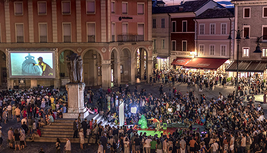 Col nodo in gola, ma senza paura