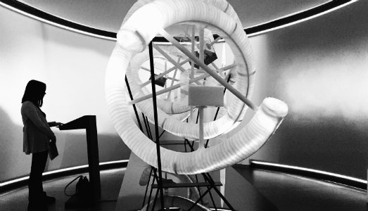 L’arte segreta del DNA. Claud Hesse ci racconta la sua mostra al Muse di Trento