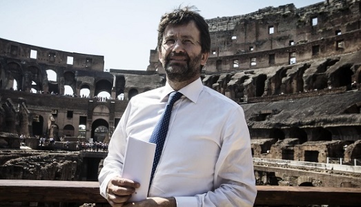 Musei come servizi pubblici essenziali. Ecco la proposta di Franceschini dopo l’assemblea sindacale che ha bloccato il Colosseo stamattina