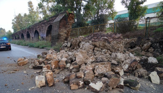 Emergenza maltempo. Crollano la casa di campagna di Camilleri e l’acquedotto romano di Taranto Emergenza maltempo. Crollano la casa di campagna di Camilleri e l’acquedotto romano di Taranto