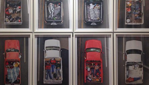 Parigi/5. Fotofever al via. Tra i corridoi del Louvre pareti come quadrerie, ma buone vendite. Con alcune belle sorprese, anche italiane Parigi/5. Fotofever al via. Tra i corridoi del Louvre pareti come quadrerie, ma buone vendite. Con alcune belle sorprese, anche italiane