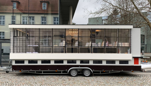 Da Dessau a Hong Kong, in giro sul camper Bauhaus. Per disimpararne la lezione Da Dessau a Hong Kong, in giro sul camper Bauhaus. Per disimpararne la lezione