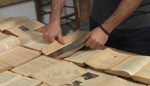 Nuovi spazi. A Torino si aspetta Privateview, che da San Salvario vi porterà a conoscere giovani artisti europei, iniziando dalle pagine di Antonis Donef Nuovi spazi. A Torino si aspetta Privateview, che da San Salvario vi porterà a conoscere giovani artisti europei, iniziando dalle pagine di Antonis Donef