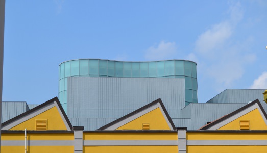 Sorry, Mister Chipperfield Sorry, Mister Chipperfield