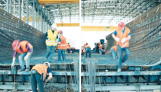 Fotografia Europea. “La via Emilia è un aeroporto”, tra macchine, latte e logistica. E la regione si mostra al lavoro, al MAST di Bologna