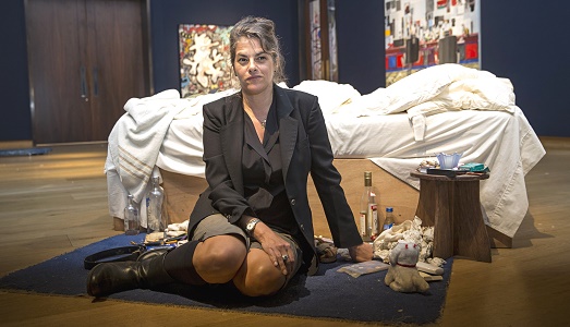 Gara di solidarietà: Tracey Emin in un gruppo di donors per dare fondi universitari ai rifugiati Gara di solidarietà: Tracey Emin in un gruppo di donors per dare fondi universitari ai rifugiati