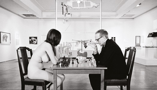 Che cos’è un artista? La definizione delle definizioni potreste scoprirla oggi, alla Fabbrica del Vapore di Milano, in un talk molto particolare