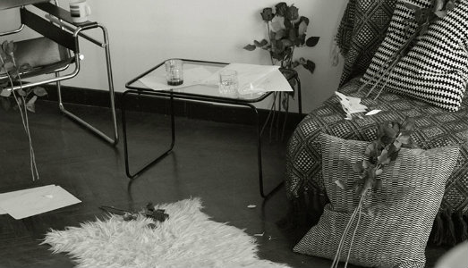 Che faccia hanno gli spazi indipendenti? Ritratto di Rose Bouquet tra squash e sneakers, in Marsellèria Che faccia hanno gli spazi indipendenti? Ritratto di Rose Bouquet tra squash e sneakers, in Marsellèria