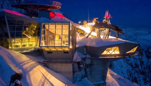 La libreria più alta d’Europa. Ecco laFeltrinelli 3466 |