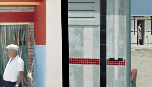 Franco Fontana e gli sticker Fiorucci, per il nuovo programma di Fondazione Modena Arti Visive