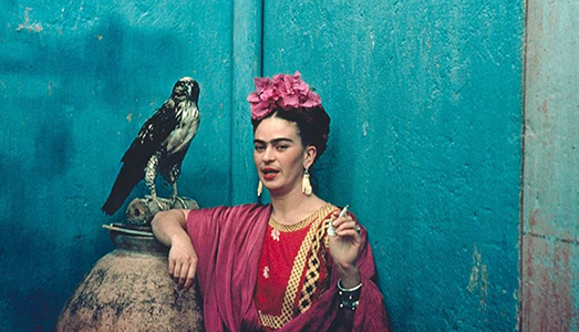 I vestiti di Frida, | fuori dal Messico