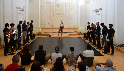 Tre performance, tra il jazz. Ecco cosa è successo a Fano, all’ex Chiesa di San Leonardo