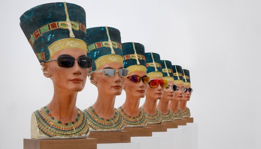 “Sono diventata alcolista dopo Gerhard Richter”. Isa Genzken si rivela a cuore aperto al Tagesspiegel, e il gossip è servito