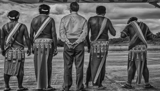 Il fotogiornalismo porta il nome di Christophe Gin. 50mila euro di premio alla terza edizione del Carmignac, per gli scatti alla Guyana Francese Il fotogiornalismo porta il nome di Christophe Gin. 50mila euro di premio alla terza edizione del Carmignac, per gli scatti alla Guyana Francese