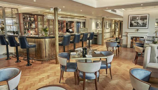 Festeggia la Giornata del Libro a casa degli scrittori. Ti invita il motore di ricerca Holidu