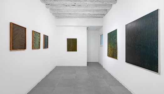 Verità e illusione della natura, nei monocromi di Giuseppe Adamo da Marignana Arte