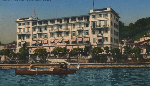 Viaggio a Grand Hotel Europa. Alex Urso ci parla della prossima tappa del suo progetto