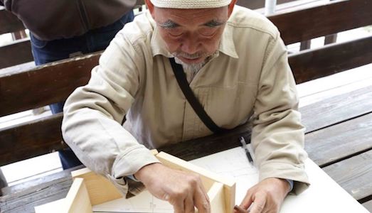 “Tra natura e artificio” o della capacità di fondere materiali. Nagasawa secondo Sandro Bongiani