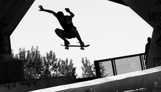 Forever Young. Storie di Surf, Skate e Punk Forever Young. Storie di Surf, Skate e Punk