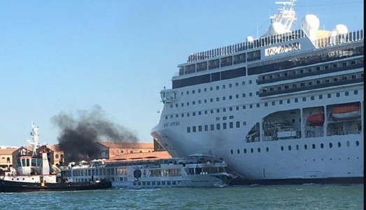 Incidente a Venezia. Nave da crociera si scontra contro il Terminal San Basilio Incidente a Venezia. Nave da crociera si scontra contro il Terminal San Basilio