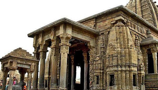 Il Met restituisce tesori | all’Oriente